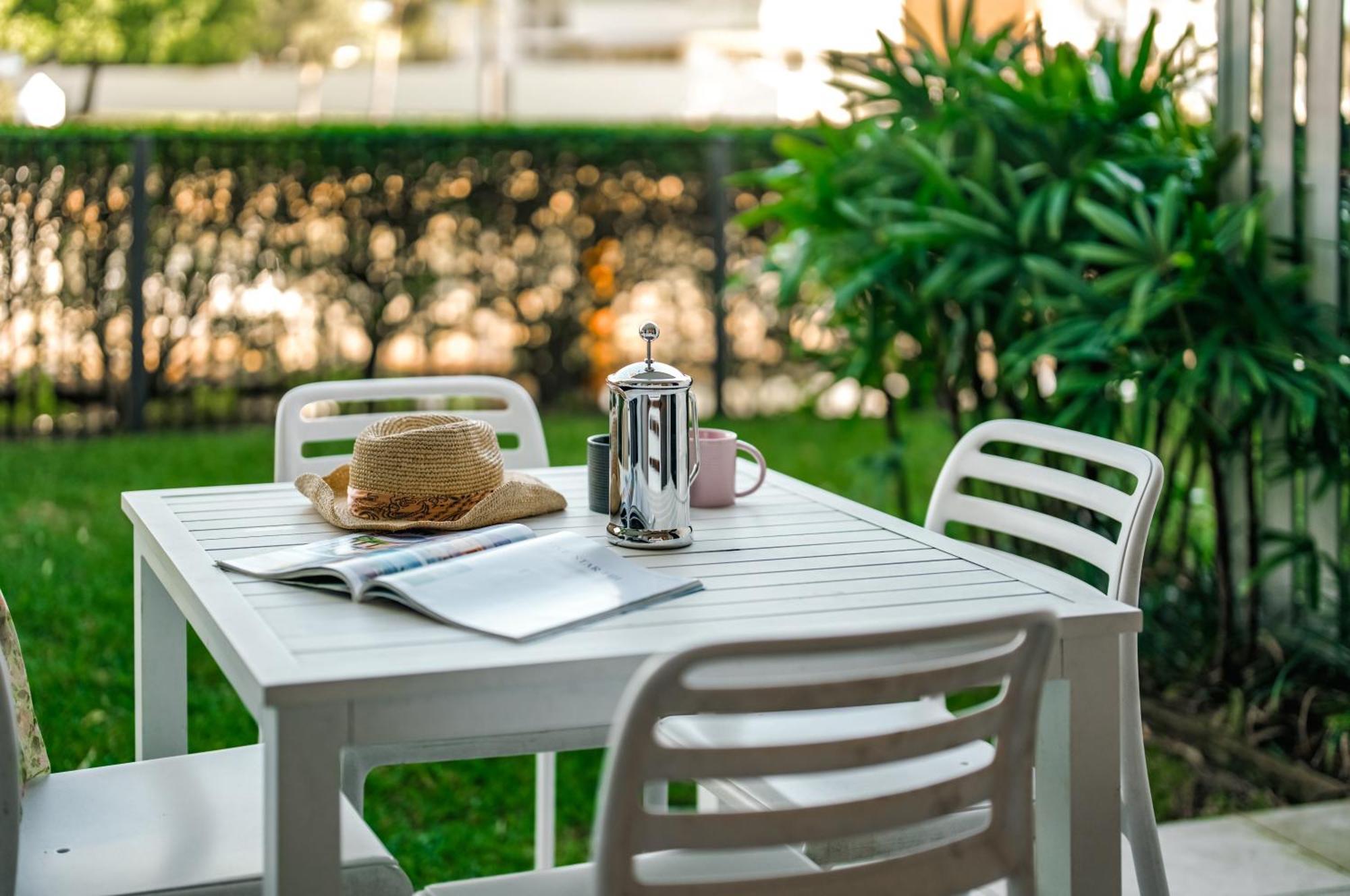 Jacaranda Noosa Aparthotel Bagian luar foto