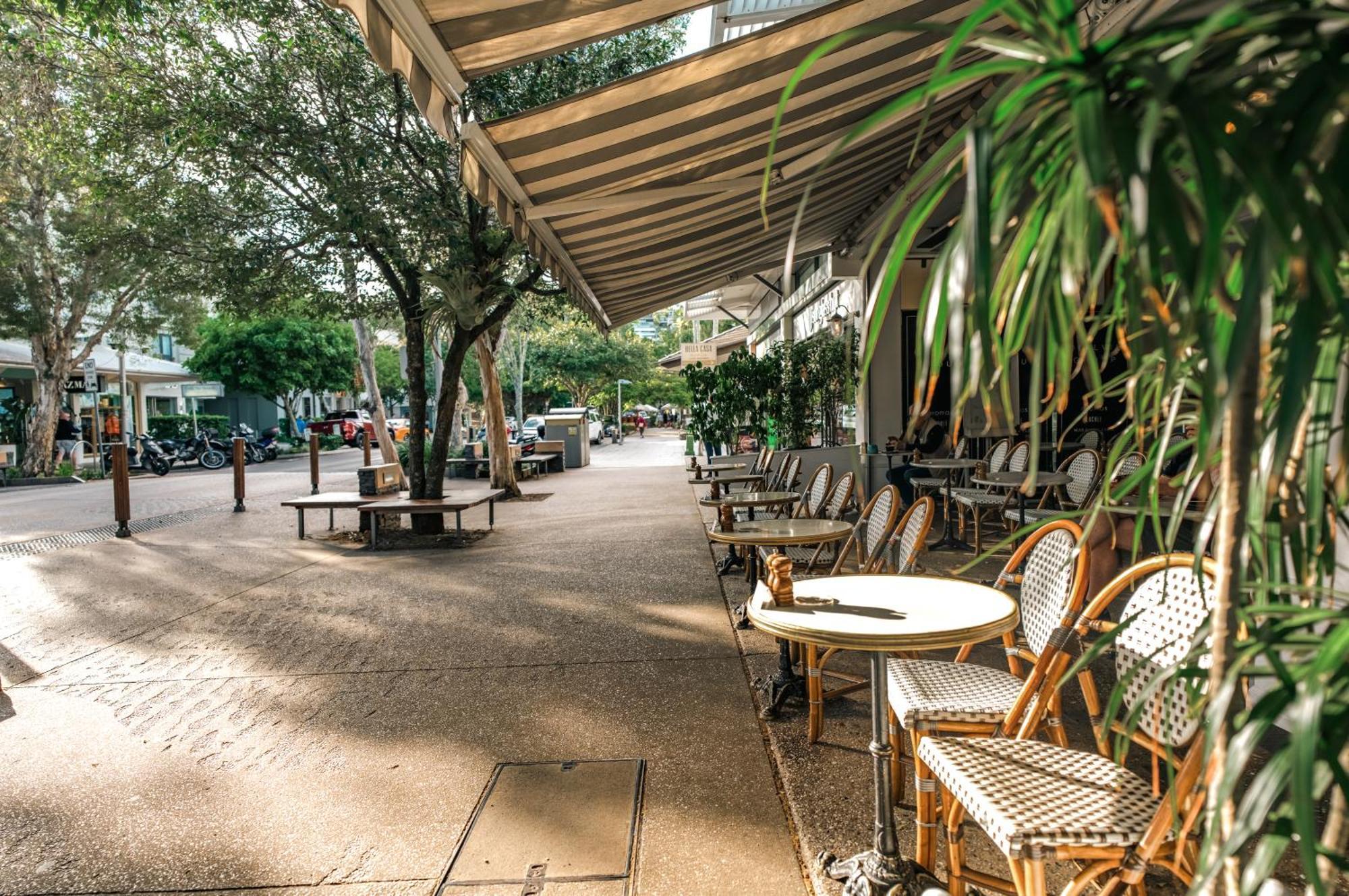 Jacaranda Noosa Aparthotel Bagian luar foto