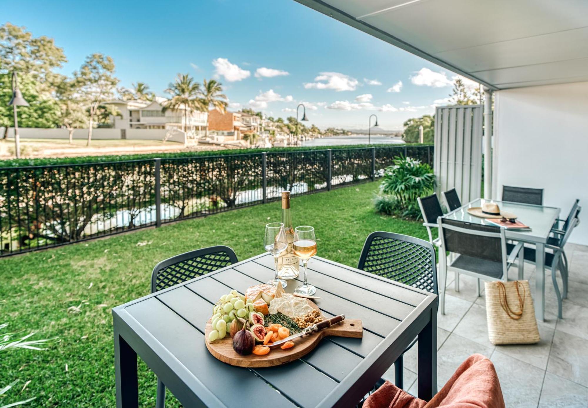 Jacaranda Noosa Aparthotel Bagian luar foto